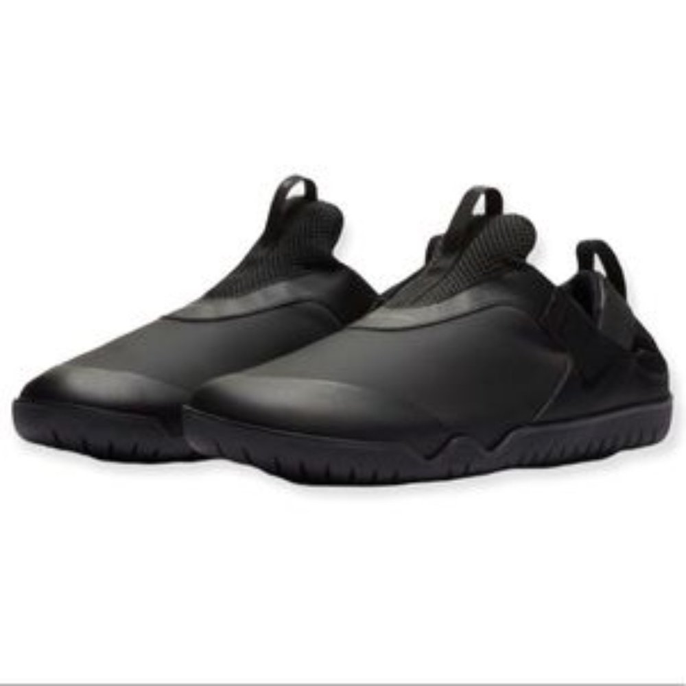 Nike Air Zoom Pulse Triple Black Size W7/M5.5